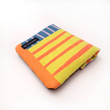 ארנק טבעוני קטן מבדים טבעיים – עיצוב מקומי ועבודת יד בהשראת הטבע