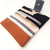 ארנק טבעוני עבודת יד עם הדפס יפני עדין ובדים טבעיים– סטודיו הגמל הקטן