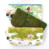 תיק רחצה | פרחים באחו